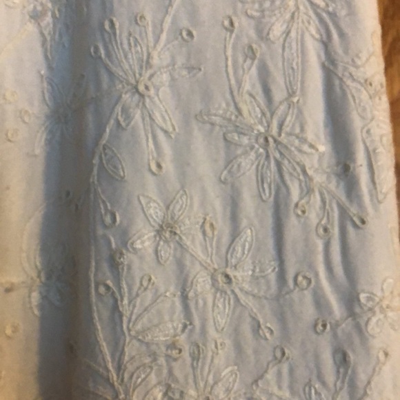 Pretty white button up vest - Picture 3 of 5